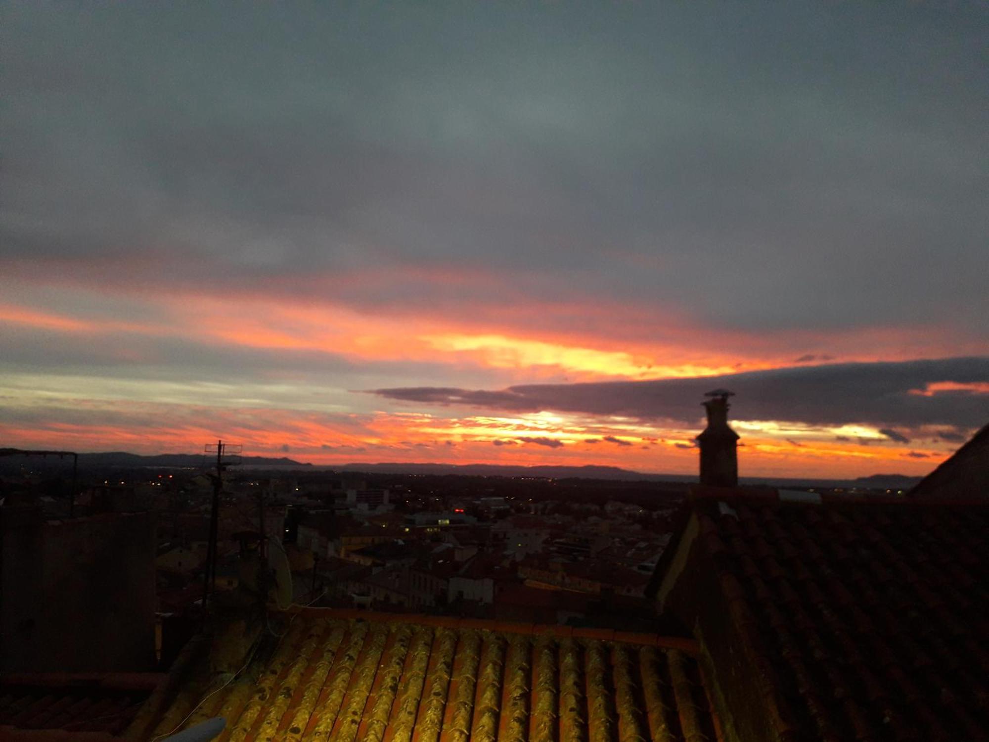 Spacieux Duplex, Vue Mer Et Belle Terrasse Hyères Eksteriør billede